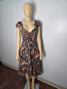 Angie Black Multi Floral V-Neck Smocked Midi Dress Size US/M
